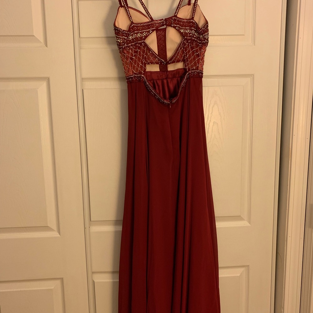 Prom dress! - Picture 4 of 5